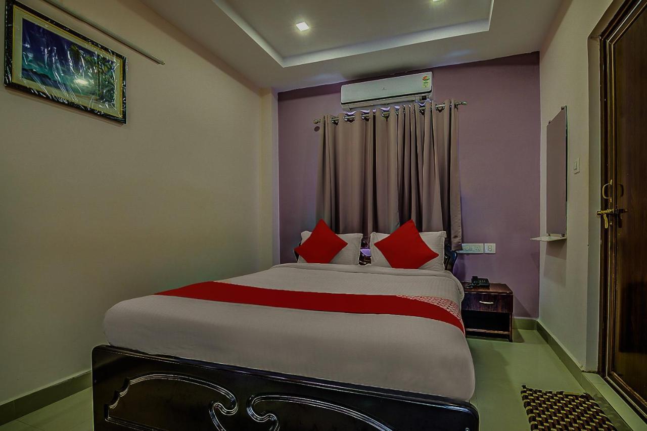 Oyo 8929 Stay Siddhartha Residency Jalāripeta Buitenkant foto
