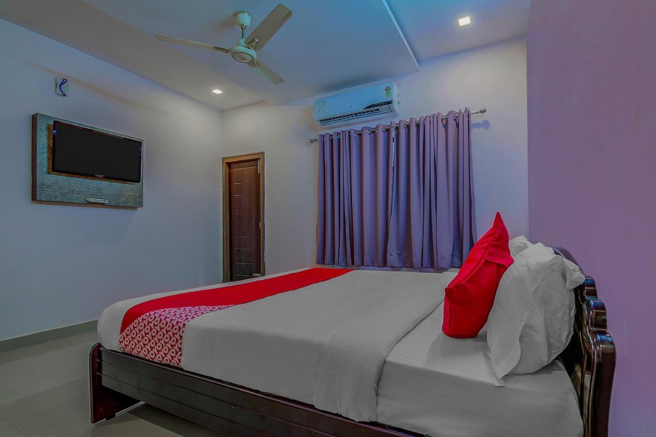 Oyo 8929 Stay Siddhartha Residency Jalāripeta Buitenkant foto