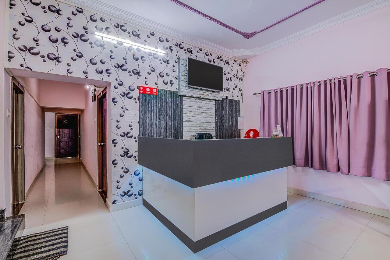 Oyo 8929 Stay Siddhartha Residency Jalāripeta Buitenkant foto