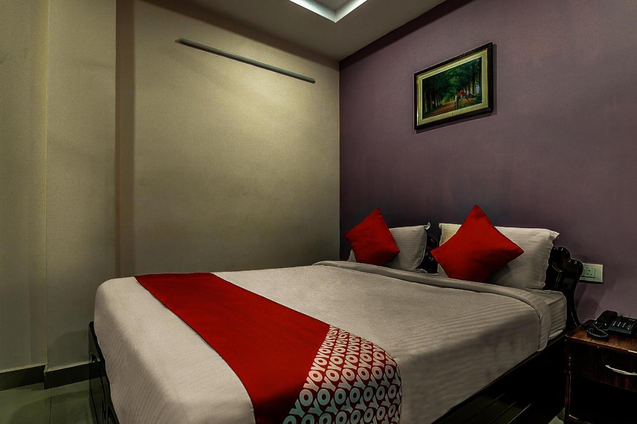 Oyo 8929 Stay Siddhartha Residency Jalāripeta Buitenkant foto